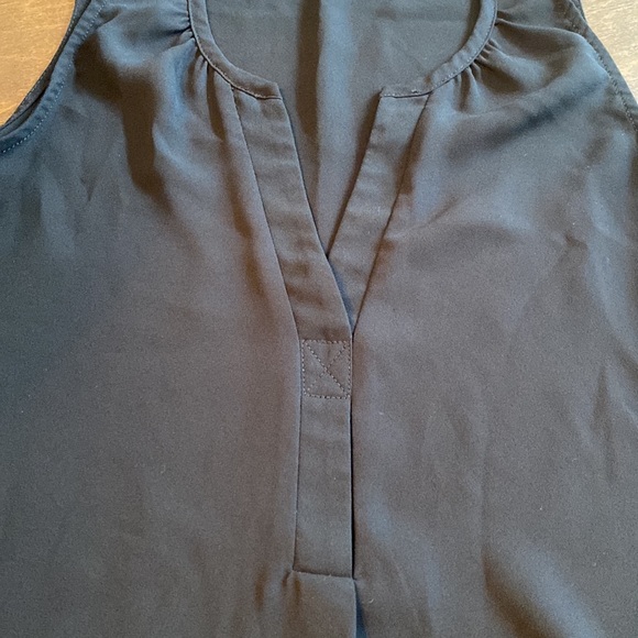 Black Crepe Tank Top- Small - Picture 3 of 4